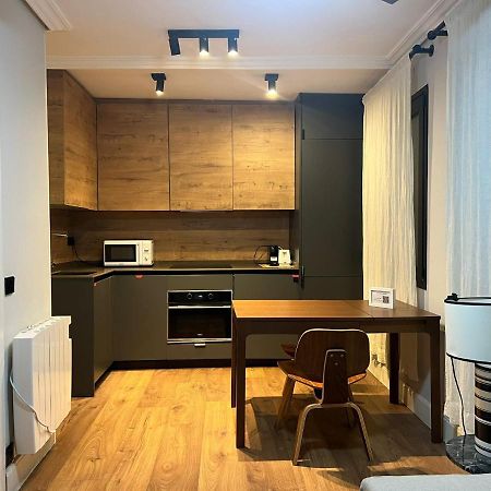 Realbites Accommodations Мадрид Екстериор снимка