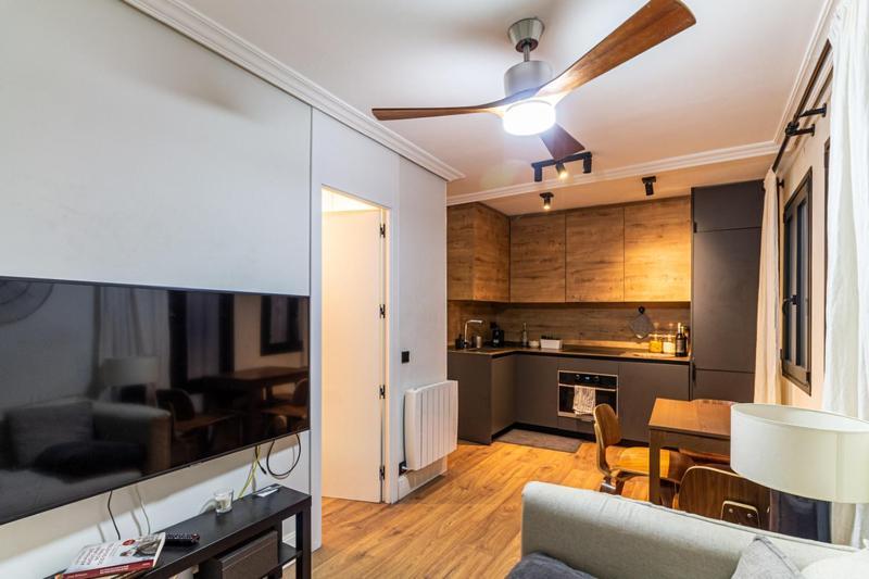 Realbites Accommodations Мадрид Екстериор снимка