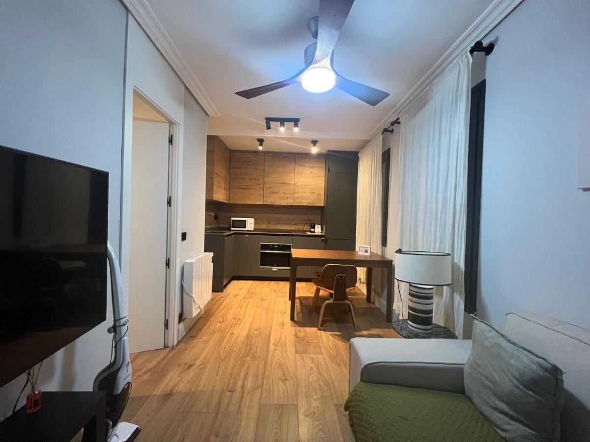 Realbites Accommodations Мадрид Екстериор снимка